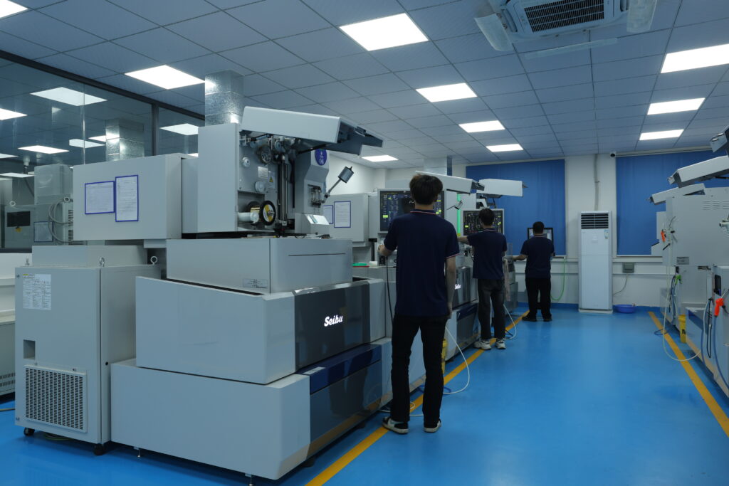 精密线割车间 2